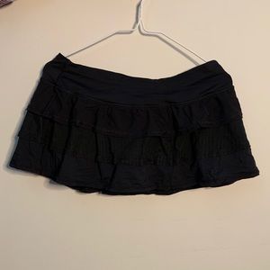 Lululemon sport skirt size 6
